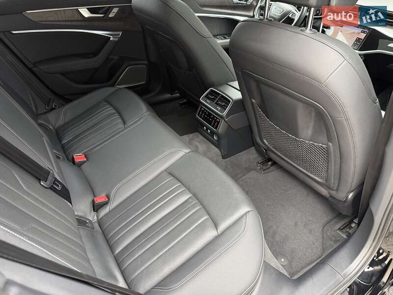 Седан Audi A6 2018 в Мукачевому