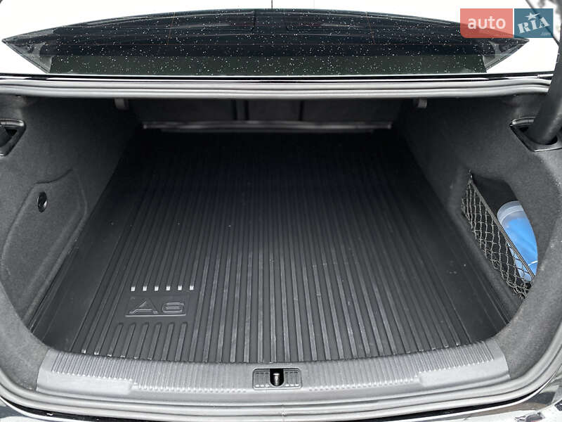 Седан Audi A6 2017 в Луцке