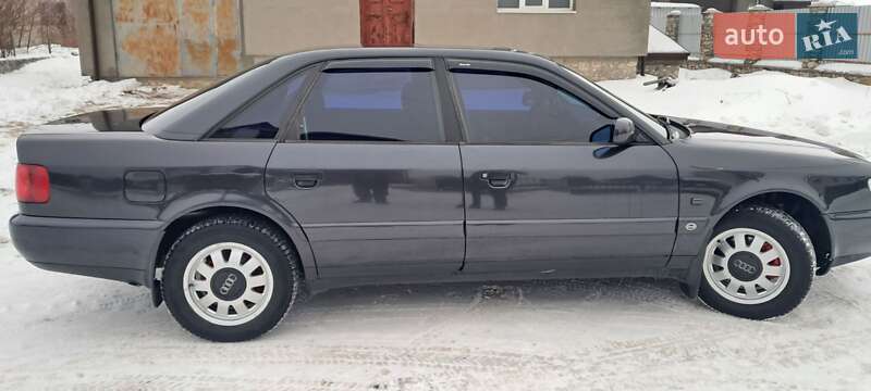 Седан Audi A6 1997 в Подволочиске