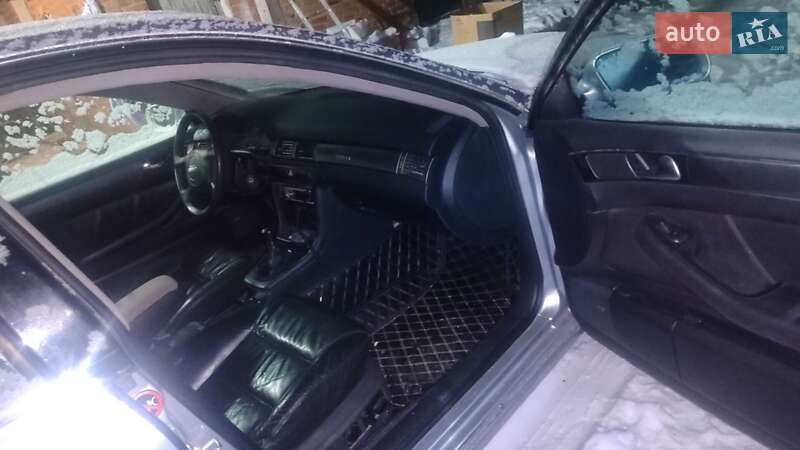 Седан Audi A6 1997 в Гайсине