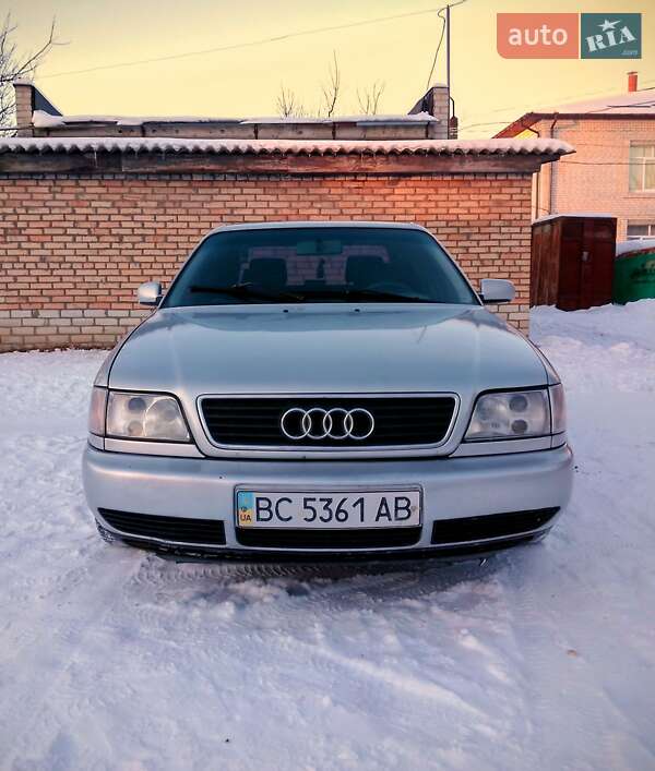 Седан Audi A6 1995 в Броварах