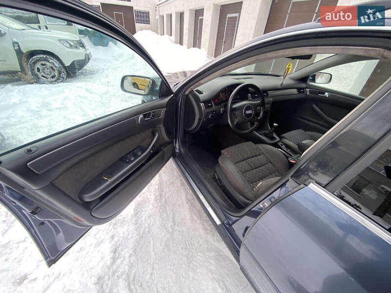 Універсал Audi A6 2001 в Житомирі