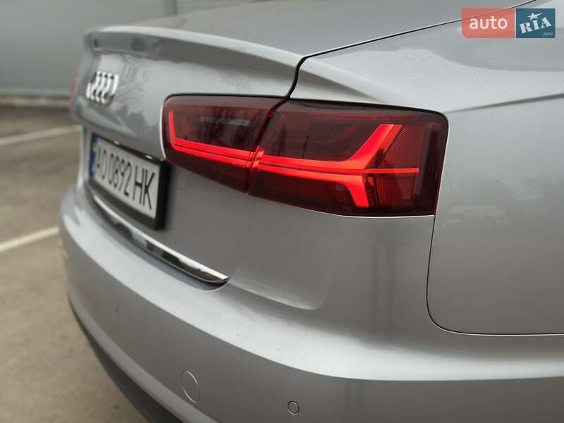 Седан Audi A6 2015 в Ужгороді