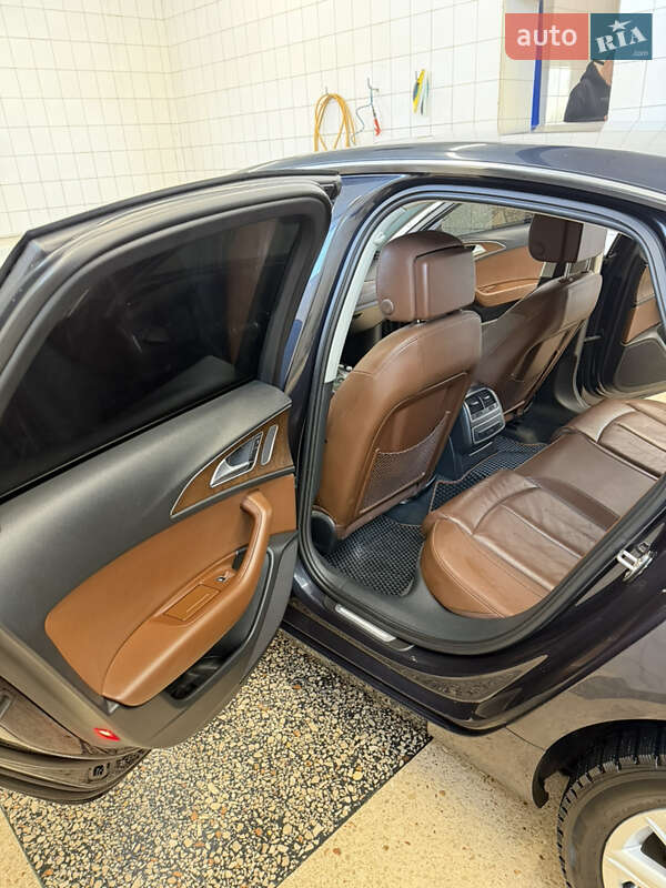 Седан Audi A6 2014 в Полтаве