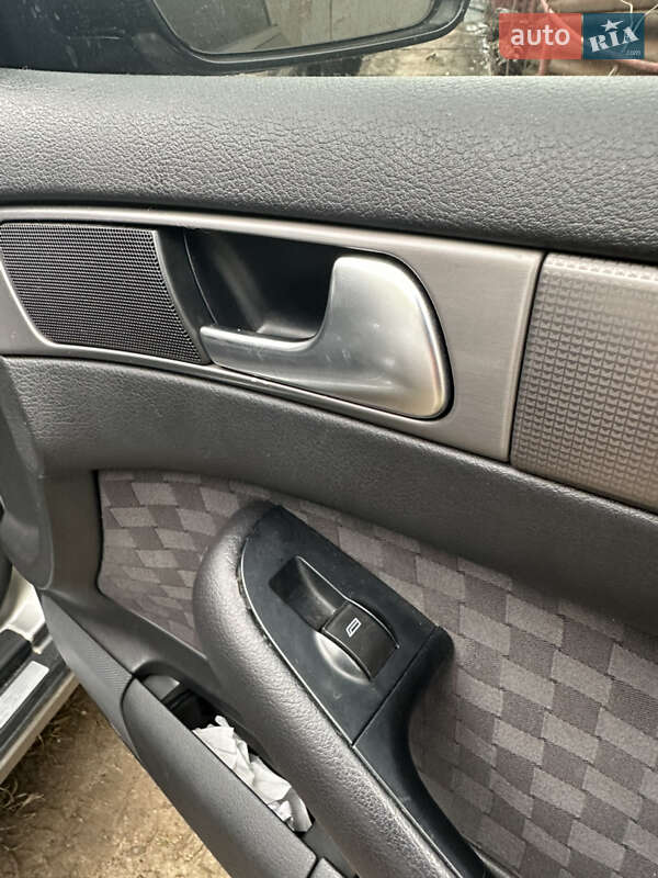 Универсал Audi A6 2003 в Радехове фото 30 Универсал Audi A6 2003 в Радехове