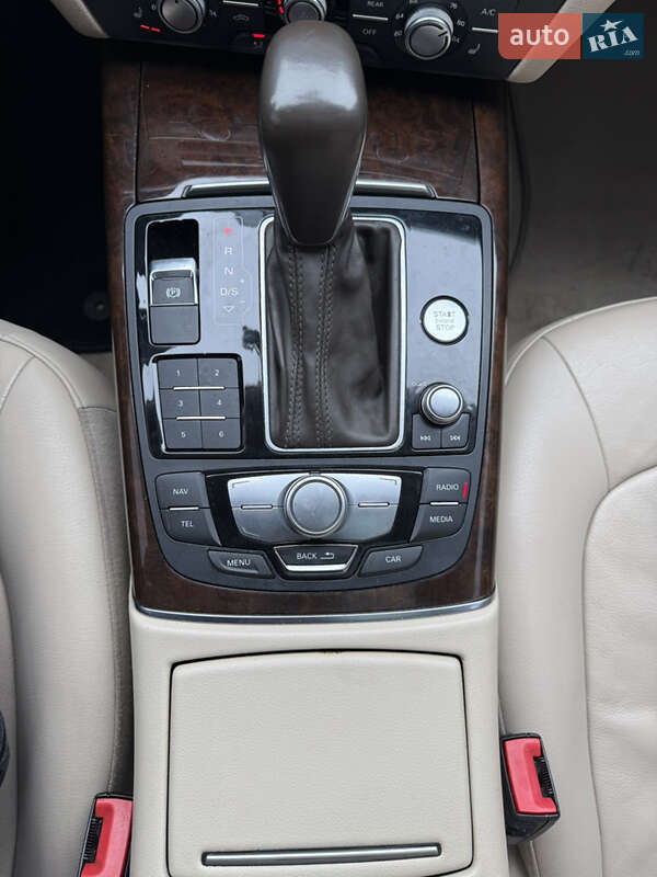 Седан Audi A6 2015 в Стрию