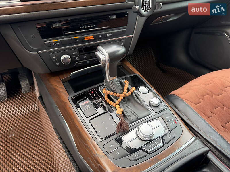 Седан Audi A6 2014 в Вінниці