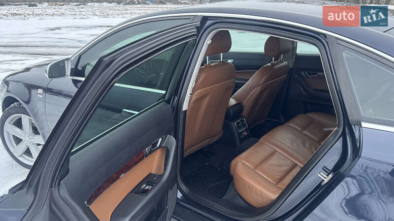 Седан Audi A6 2004 в Гощі