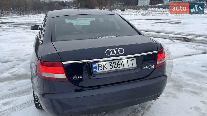 Седан Audi A6 2004 в Гощі