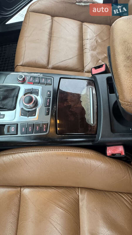 Седан Audi A6 2004 в Гощі