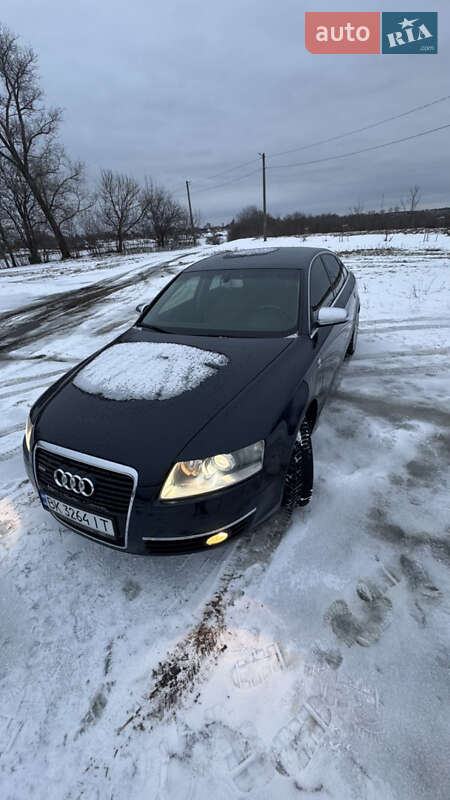 Седан Audi A6 2004 в Гощі