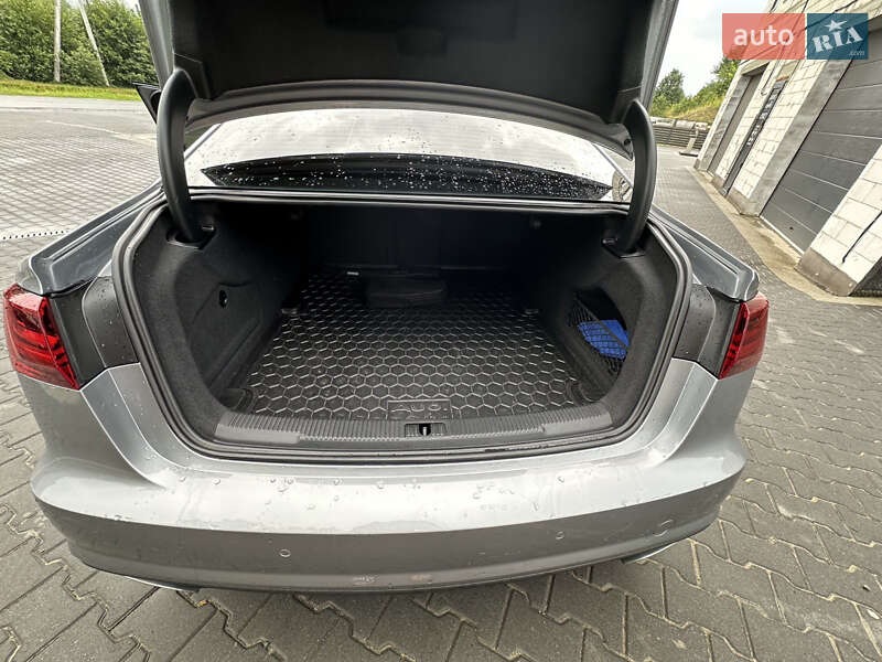 Седан Audi A6 2016 в Луцьку