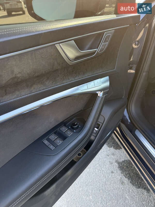 Седан Audi A6 2019 в Киеве