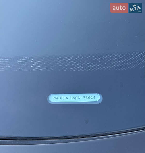 Седан Audi A6 2016 в Ужгороде