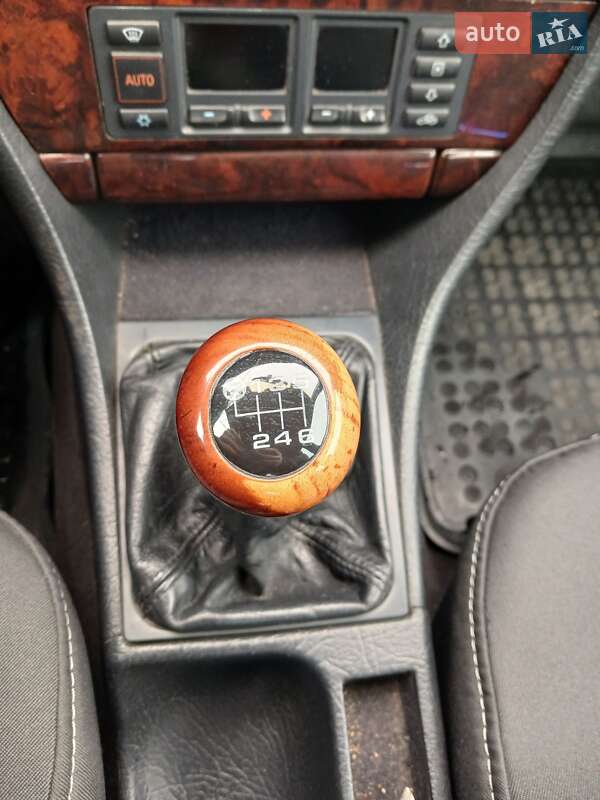 Седан Audi A6 1996 в Кельменцях