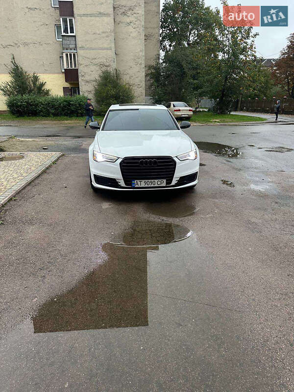 Седан Audi A6 2015 в Долині