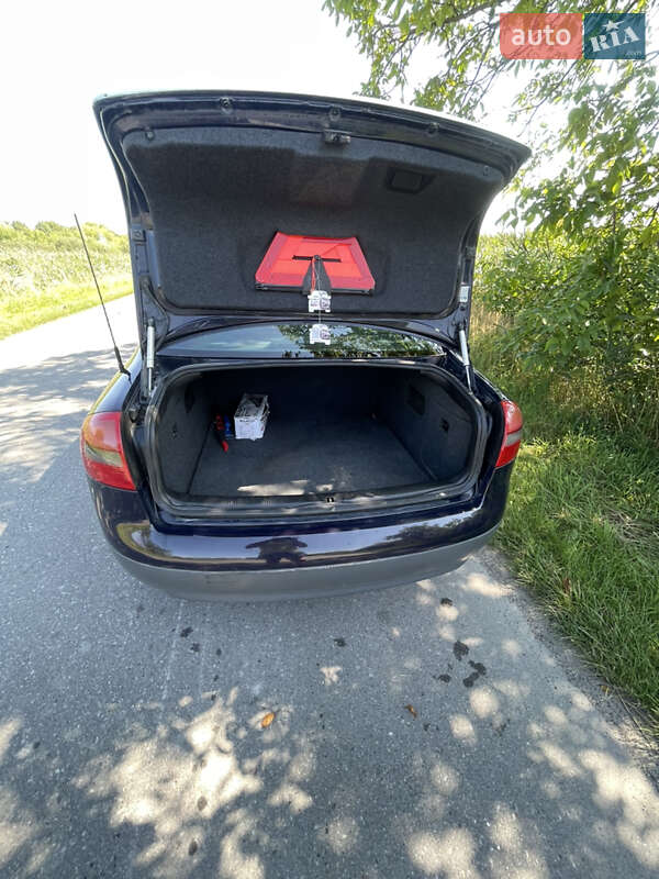 Седан Audi A6 2000 в Бурштині