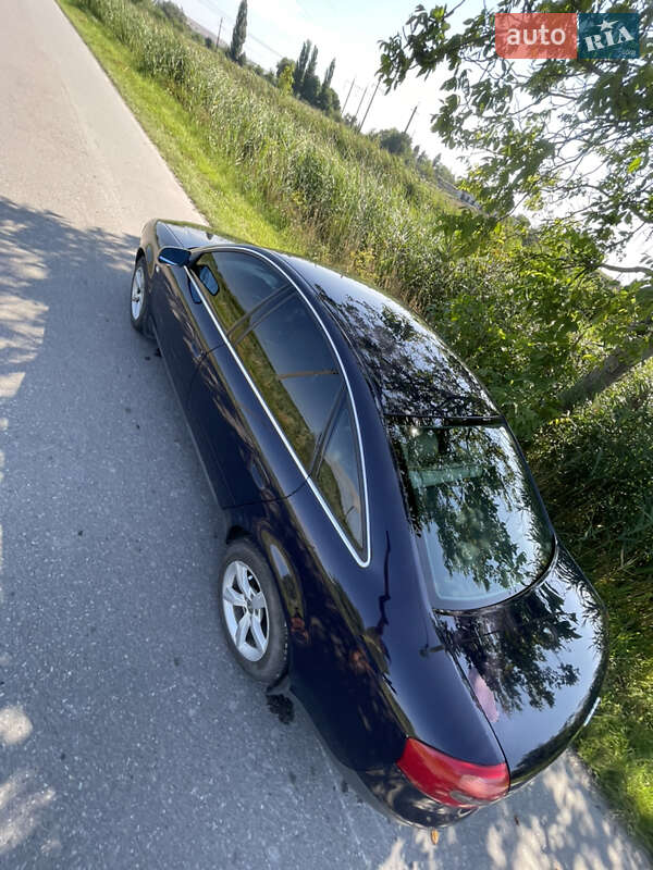 Седан Audi A6 2000 в Бурштині