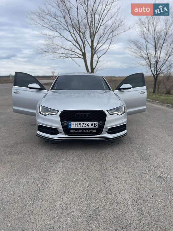 Седан Audi A6 2014 в Татарбунарах