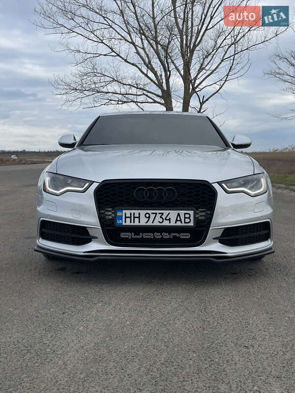 Седан Audi A6 2014 в Татарбунарах