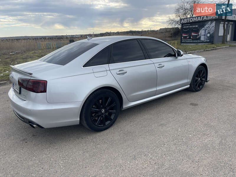 Седан Audi A6 2014 в Татарбунарах
