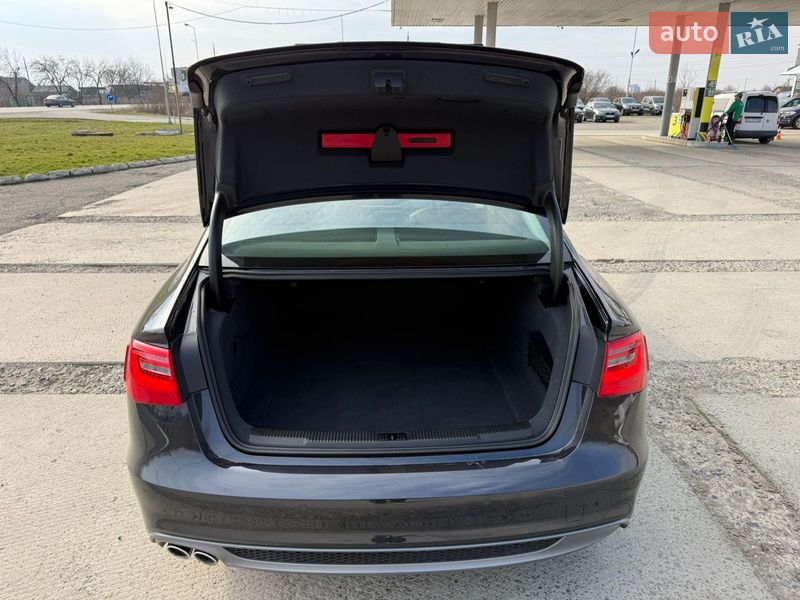 Седан Audi A6 2014 в Ужгороде