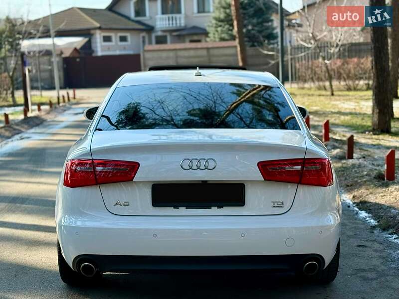 Седан Audi A6 2014 в Киеве