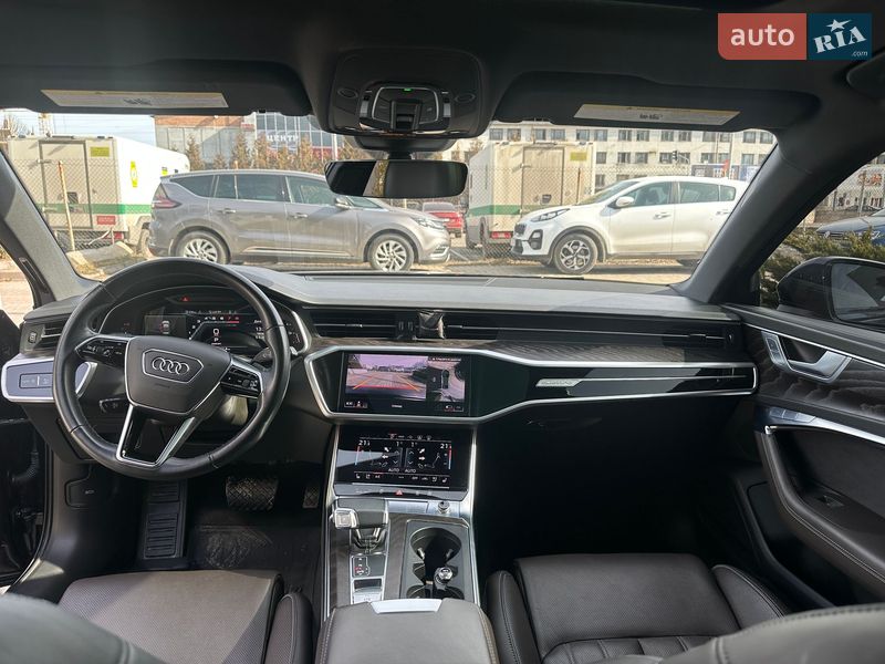 Седан Audi A6 2022 в Львове