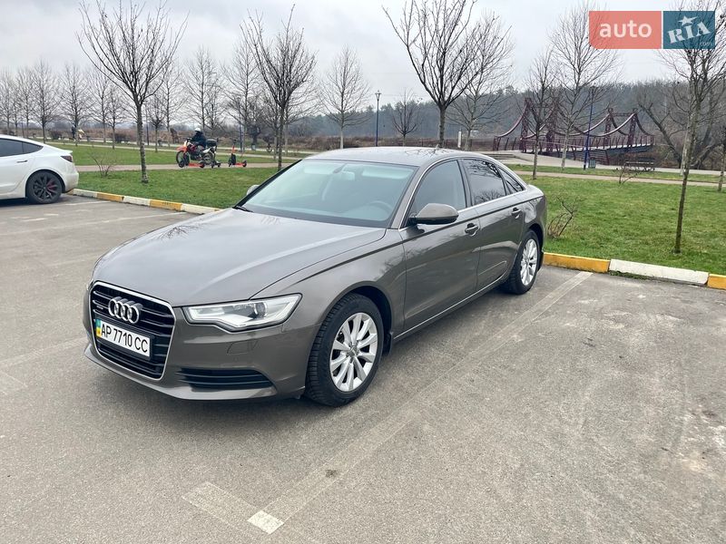 Седан Audi A6 2012 в Ірпені