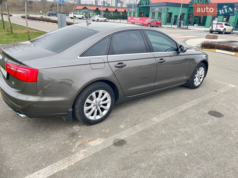 Седан Audi A6 2012 в Ірпені