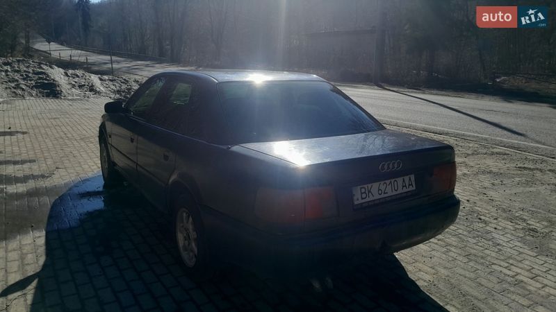 Седан Audi A6 1995 в Кременці