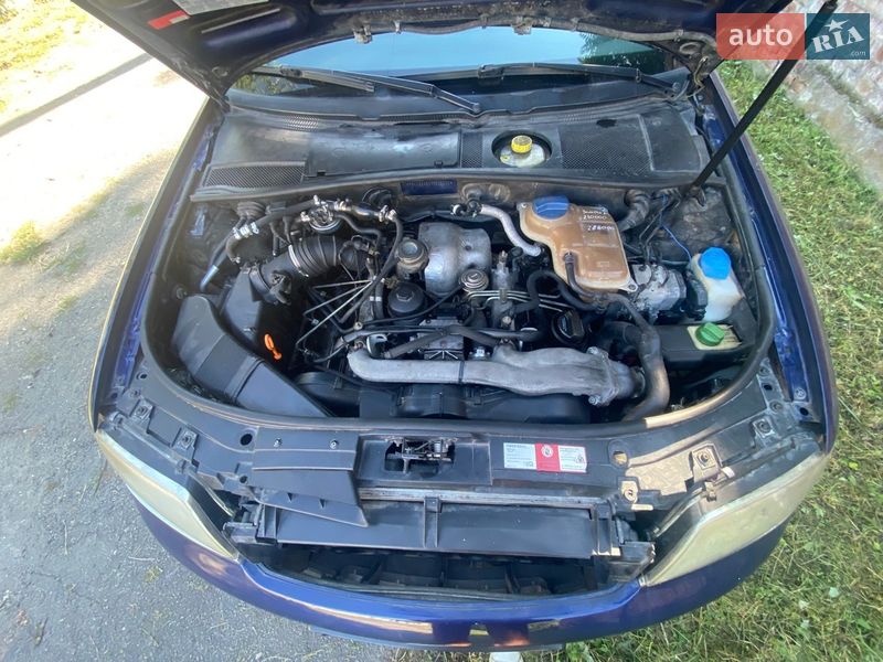 Универсал Audi A6 2001 в Волочиске