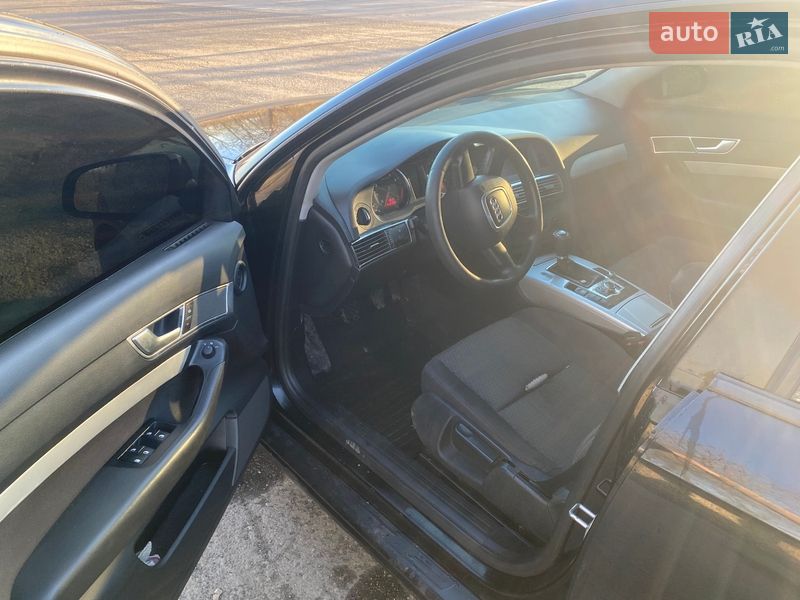 Седан Audi A6 2004 в Смеле