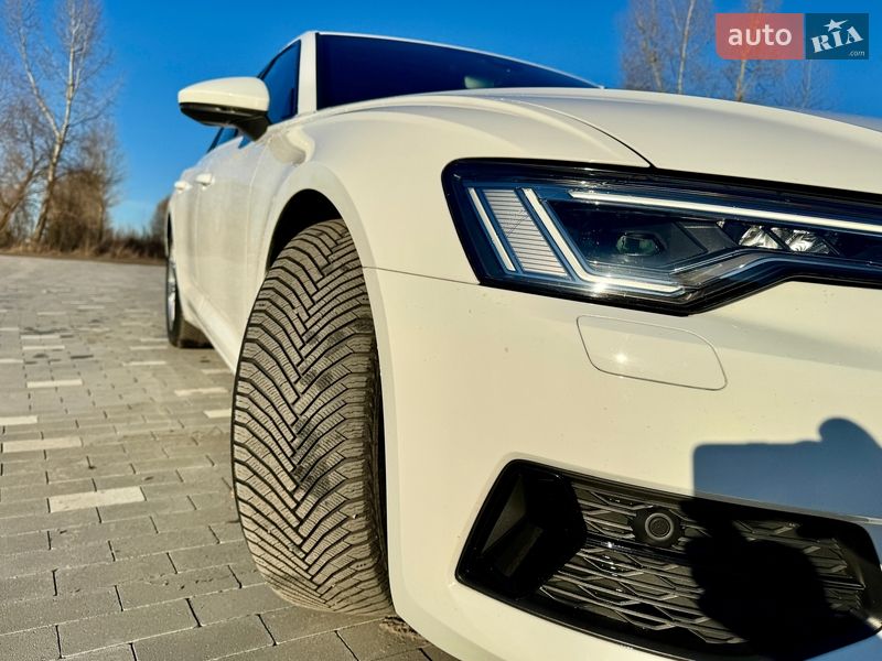 Седан Audi A6 2022 в Киеве