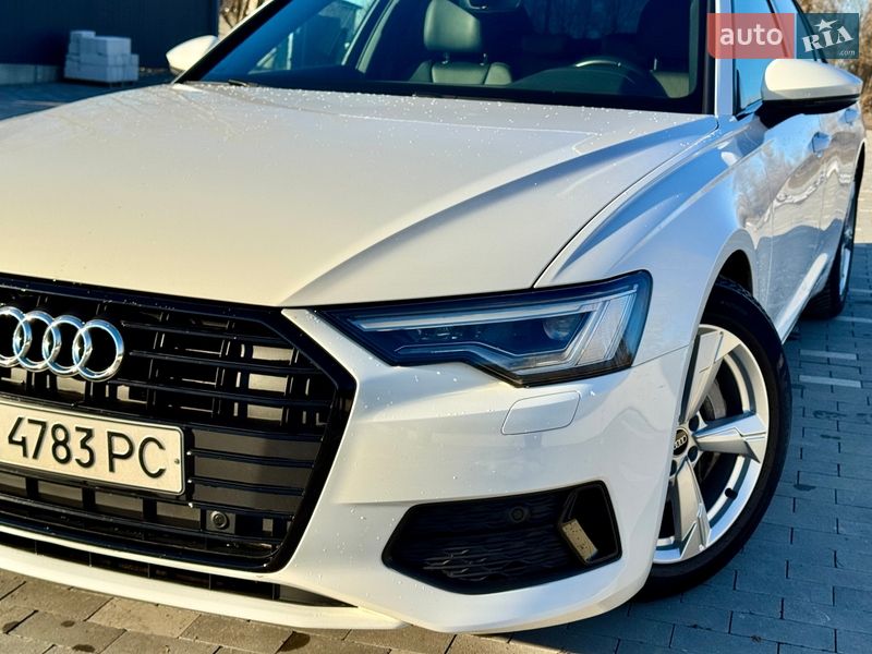 Седан Audi A6 2022 в Киеве