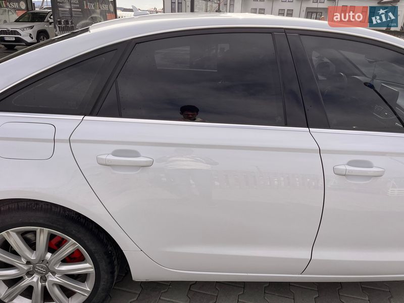 Седан Audi A6 2014 в Виноградові