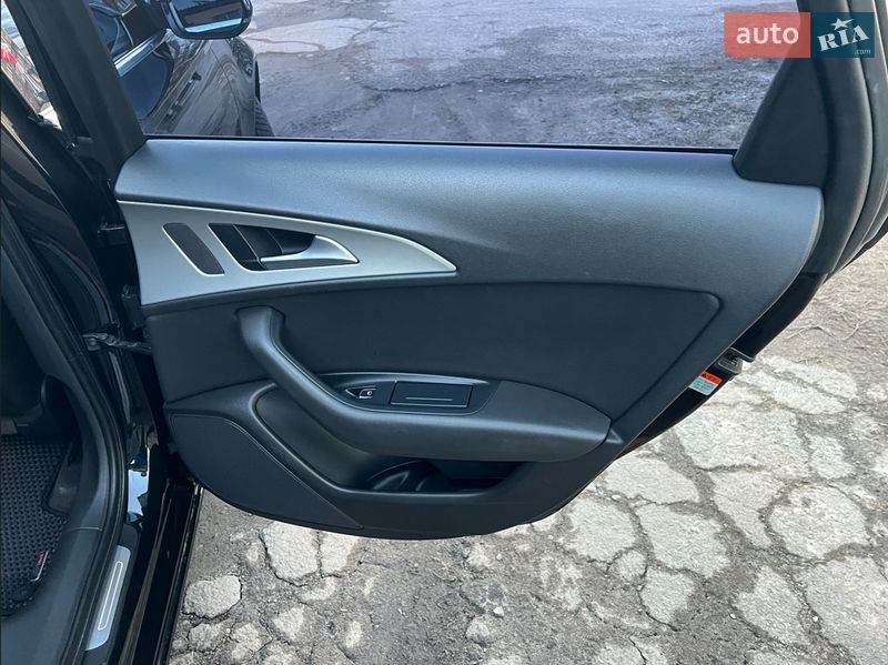 Седан Audi A6 2013 в Краснограді