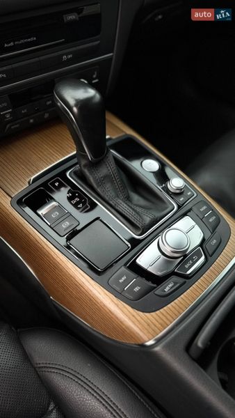 Седан Audi A6 2015 в Николаеве