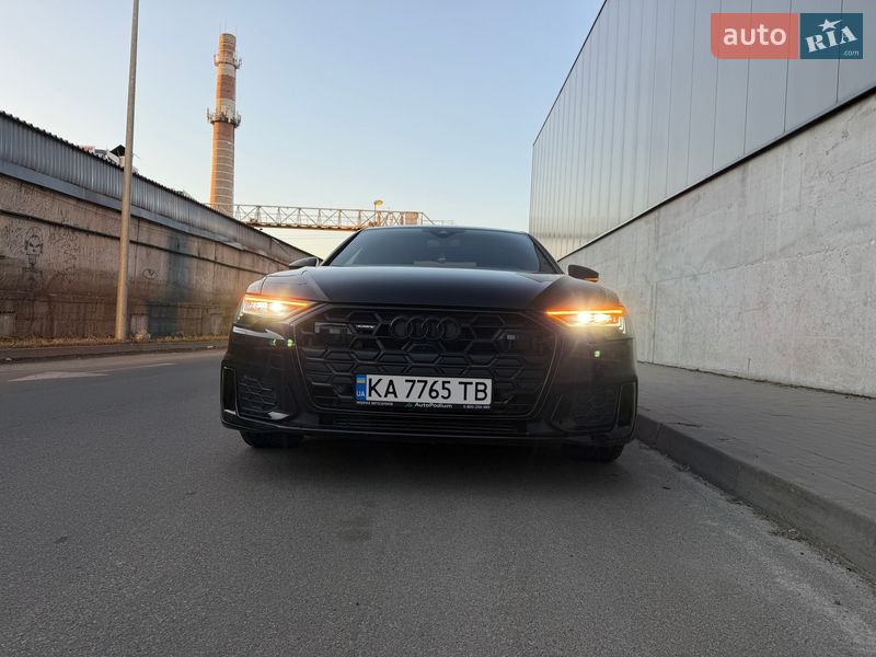 Седан Audi A6 2022 в Киеве