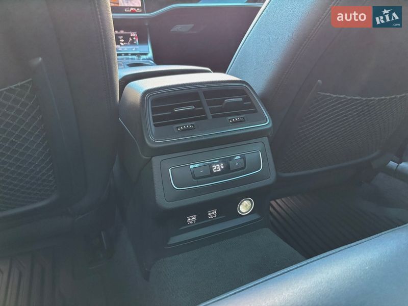 Седан Audi A6 2019 в Киеве