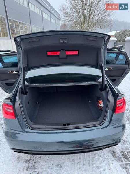 Седан Audi A6 2013 в Рахові