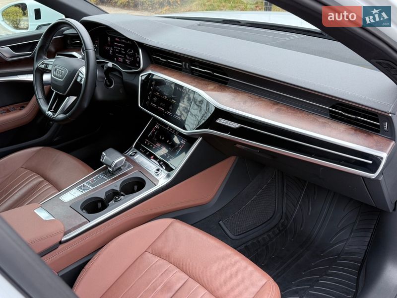 Седан Audi A6 2021 в Киеве