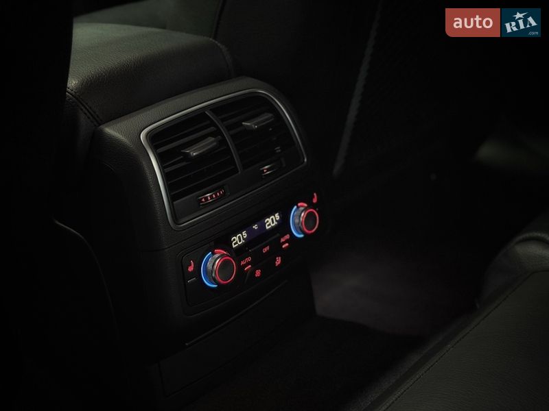 Седан Audi A6 2015 в Киеве