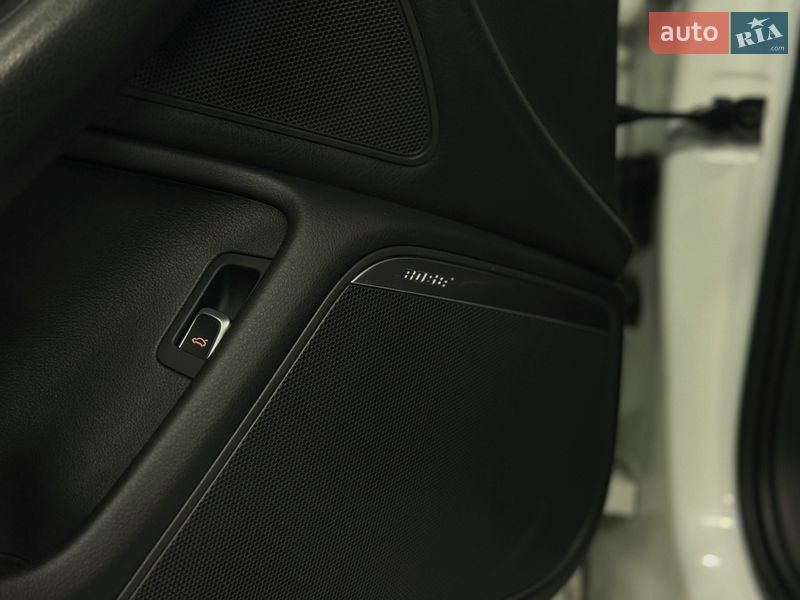 Седан Audi A6 2015 в Киеве