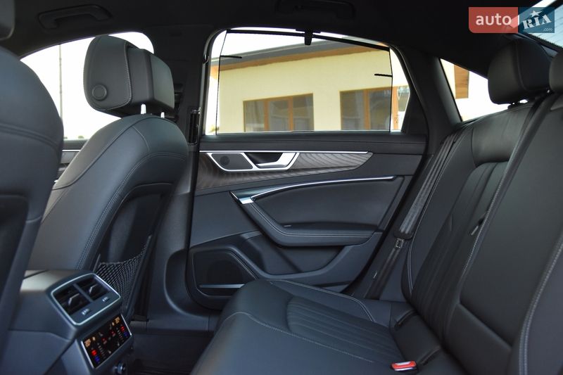Седан Audi A6 2023 в Львове