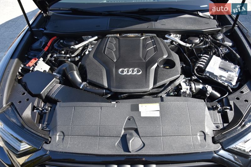 Седан Audi A6 2023 в Львове