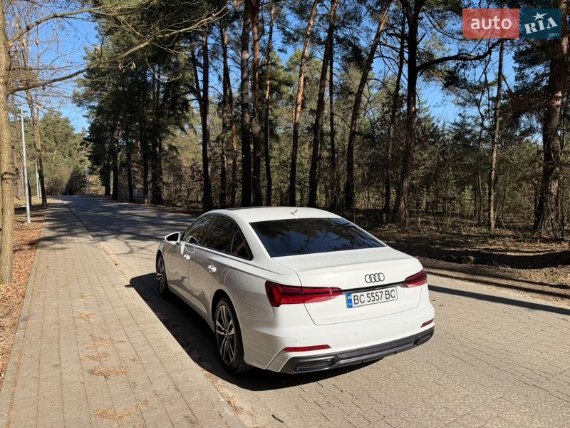 Седан Audi A6 2022 в Львове