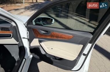 Седан Audi A6 2022 в Львове