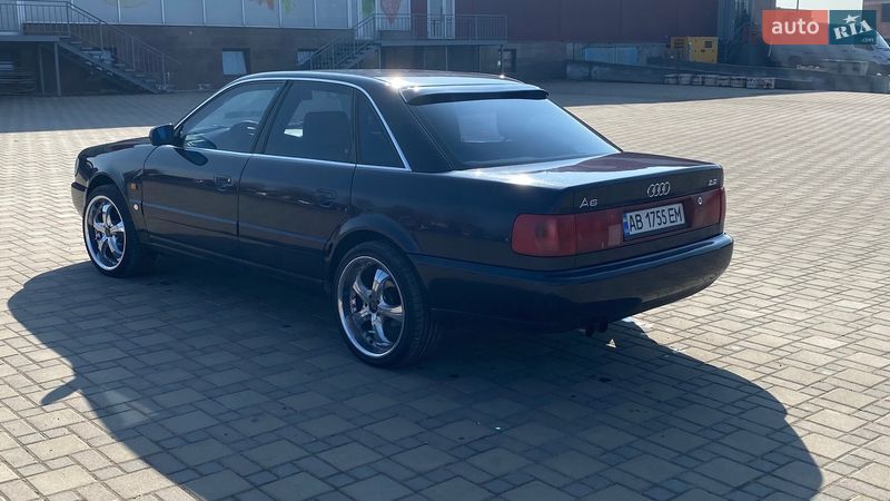 Седан Audi A6 1995 в Гайсину