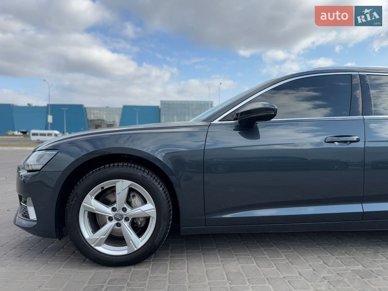 Универсал Audi A6 2019 в Киеве